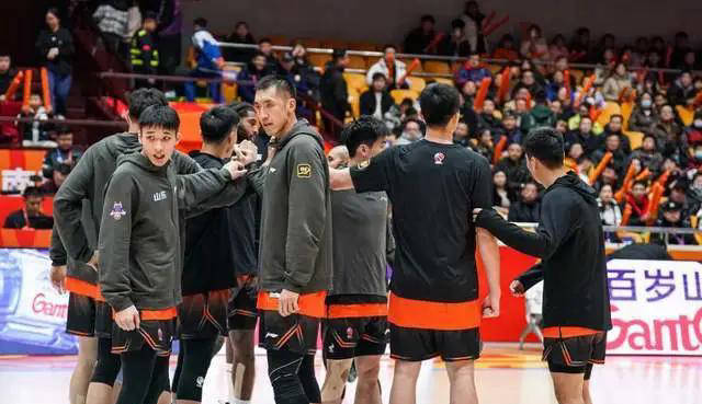 ballbet体育-风云突变广厦男篮今夜外线爆发国王杯集结日走向成谜，清晨纽约尼克斯刷新队史纪录都惊呆了的简单介绍